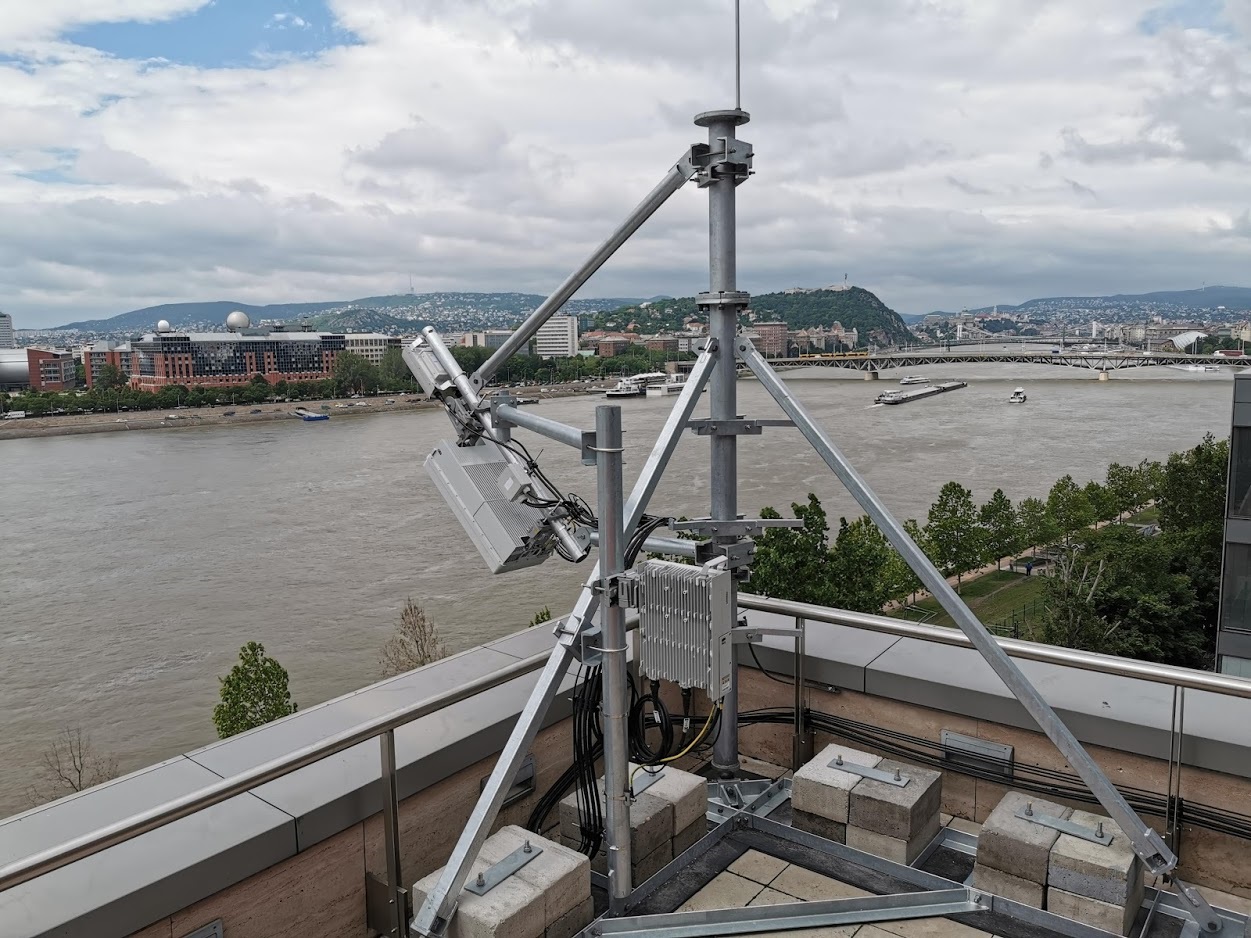 A Vodafone első budapesti 5G állomása A Vodafone első budapesti 5G állomása